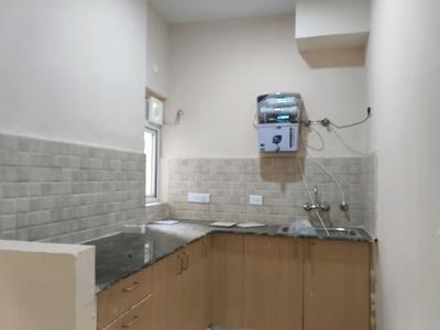 Kitchen Image of 880 Sq.ft 2.5 BHK Apartment / Flat for sale in Amrapali Dream Valley 2, Noida Extension Greater Noida for Rs. 6500000