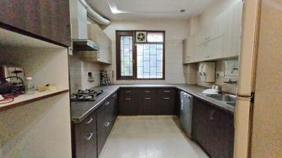 Kitchen Image of 3600 Sq.ft 4 BHK Builder Floor for sale in Paschim Vihar New Delhi for Rs. 55000000