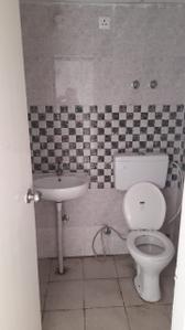 Bathroom Image of 745 Sq.ft 3 BHK Apartment / Flat for sale in Signature Global Synera, Sector 81 Gurgaon for Rs. 8000000