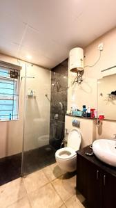 Bathroom Image of 3000 Sq.ft 3 BHK Apartment / Flat for rent in New Tippasandra Bengaluru for Rs. 250000