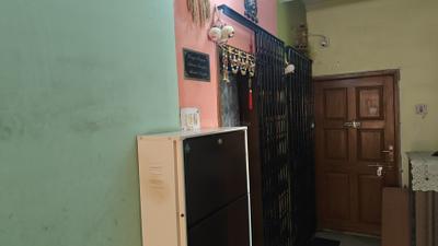 Living Room Image of 640 Sq.ft 2 BHK Apartment / Flat for sale in Ward No 113 Kolkata for Rs. 3000000