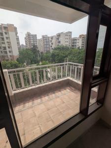 Balcony Image of 1150 Sq.ft 3 BHK Apartment / Flat for rent in Unitech Uniworld Gardens 2, Sector 47 Gurgaon for Rs. 40000