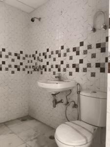 Common Bathroom Image of 1206 Sq.ft 2.5 BHK Apartment / Flat for rent in JM Florence, Noida Extension Greater Noida for Rs. 23000