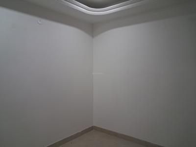 Bedroom Image of 1250 Sq.ft 3 BHK Apartment / Flat for sale in JMD Siddhi Vinayak, Sector 73 Noida for Rs. 6500000