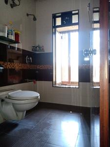 Common Bathroom Image of 850 Sq.ft 2 BHK Apartment / Flat for sale in Shiv Jyoti, Ghatkopar East Mumbai for Rs. 22500000