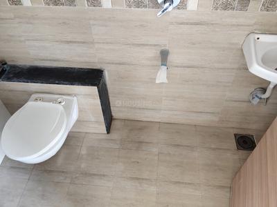 Image of 1345 Sq.ft 2 BHK Apartment / Flat for rent in Vitoria Heights, Sima Nagar, Surat for Rs. 20000