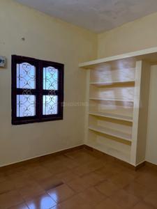 Bedroom Image of 800 Sq.ft 2 BHK Independent House for rent in Thoraipakkam Chennai for Rs. 25000