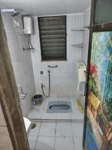 Bathroom Image of 1100 Sq.ft 3 BHK Apartment / Flat for rent in Dosti Residency, Vasai West Vasai for Rs. 25000
