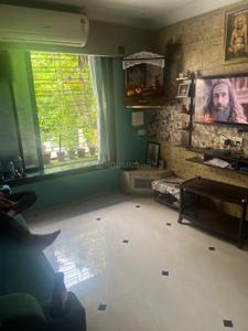 Living Room Image of 650 Sq.ft 2 BHK Apartment / Flat for sale in Prabhadevi Mumbai for Rs. 20500000