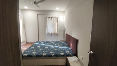 Bedroom Image of 1475 Sq.ft 2.5 BHK Apartment / Flat for rent in Adani Elysium, Shantigram Ahmedabad for Rs. 38000