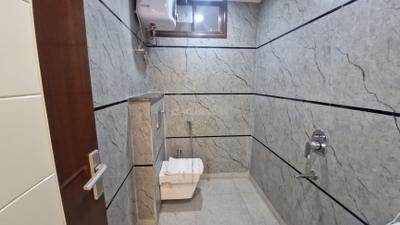 Image of 1533 Sq.ft 4 BHK Builder Floor for sale in Mahavir Enclave, New Delhi for Rs. 13900000