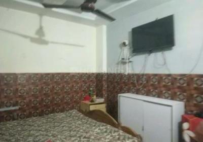 Bedroom Image of 1000 Sq.ft 3 BHK Builder Floor for sale in Jamia Nagar New Delhi for Rs. 9000000