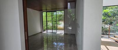 Balcony Image of 12000 Sq.ft 6 BHK Farm House for sale in DLF Farms New Delhi for Rs. 430000000
