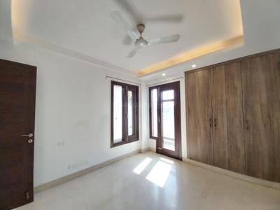 Bedroom Image of 2000 Sq.ft 3 BHK Builder Floor for rent in Safdarjung Development Area New Delhi for Rs. 180000