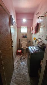 Bathroom Image of 800 Sq.ft 2 BHK Apartment / Flat for sale in Hamid Nagar Asansol for Rs. 2300000