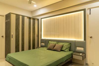 Bedroom Image of 1800 Sq.ft 3 BHK Apartment / Flat for rent in Kaavyaratna Antriksh, Randesan Gandhinagar for Rs. 50000