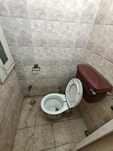 Bathroom Image of 950 Sq.ft 2 BHK Apartment / Flat for sale in Anubhav Apartments, Sector 13 Rohini New Delhi for Rs. 14000000