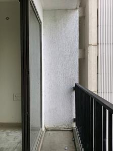 Living Room Image of 790 Sq.ft 2 BHK Apartment / Flat for rent in Runwal My City Phase II Cluster 5 Part III, Usarghar Thane for Rs. 12999