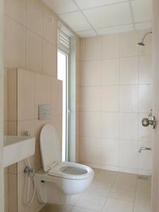 Common Bathroom Image of 1100 Sq.ft 3 BHK Apartment / Flat for rent in Godrej Emerald, Thane West Thane for Rs. 36985