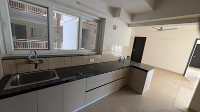 Kitchen Image of 2480 Sq.ft 3 BHK Apartment / Flat for rent in Janta Falcon View, JLPL Industrial Area Mohali for Rs. 70000