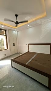 Bedroom Image of 1300 Sq.ft 3 BHK Apartment / Flat for rent in Chhattarpur New Delhi for Rs. 30000