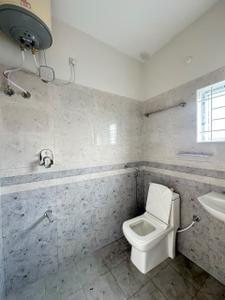 Bathroom Image of 1000 Sq.ft 1 BHK Apartment / Flat for rent in BTM Layout 2nd Stage Bengaluru for Rs. 33997