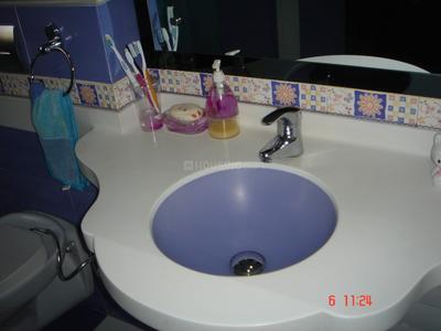 Bathroom Image of 2700 Sq.ft 5 BHK Independent House for sale in Palam Vihar Gurgaon for Rs. 78000000