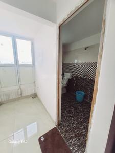 Bathroom Image of 1396 Sq.ft 3 BHK Apartment / Flat for sale in Aryan Enclave, Tupudana Ranchi for Rs. 5600000