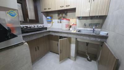 Kitchen Image of 650 Sq.ft 2 BHK Apartment / Flat for rent in Pitampura New Delhi for Rs. 32000