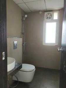 Common Bathroom Image of 1400 Sq.ft 2 BHK Apartment / Flat for sale in Mahindra Vivante , Andheri East Mumbai for Rs. 26500000
