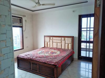 1 RK Independent Builder Floor