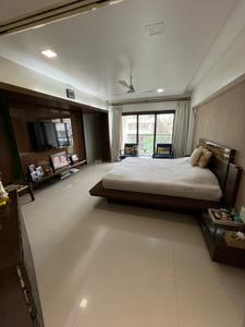 Bedroom Image of 2400 Sq.ft 3 BHK Apartment / Flat for sale in Juhu Mumbai for Rs. 100000000