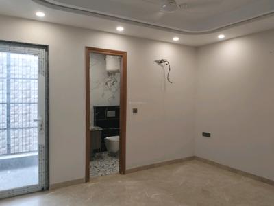 Bedroom Image of 2000 Sq.ft 3 BHK Builder Floor for sale in Mansarover Garden New Delhi for Rs. 35000000
