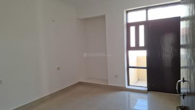 Bedroom Image of 1700 Sq.ft 3 BHK Apartment / Flat for sale in Cosmos Golden Heights, Crossings Republik Ghaziabad for Rs. 11400000