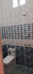 Bathroom Image of 650 Sq.ft 2 BHK Independent House for rent in Saravanampatty Coimbatore for Rs. 12000