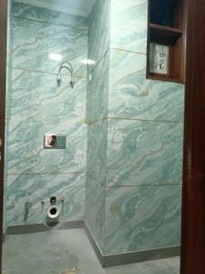 Bathroom Image of 2600 Sq.ft 4 BHK Apartment / Flat for sale in White Residency, Sector 19 Dwarka New Delhi for Rs. 37500000