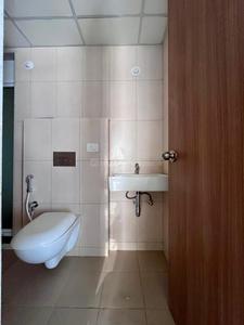 Bathroom Image of 900 Sq.ft 2 BHK Apartment / Flat for sale in Godrej Emerald, Thane West Thane for Rs. 10900000