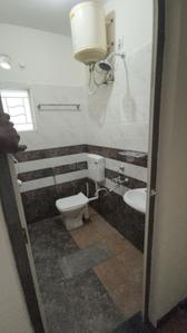 Bathroom Image of 600 Sq.ft 1 BHK Independent House for rent in Hongasandra Bengaluru for Rs. 14000
