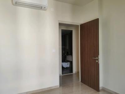 Bedroom Image of 950 Sq.ft 2 BHK Apartment / Flat for sale in Lodha Sterling, Thane West Thane for Rs. 19000000