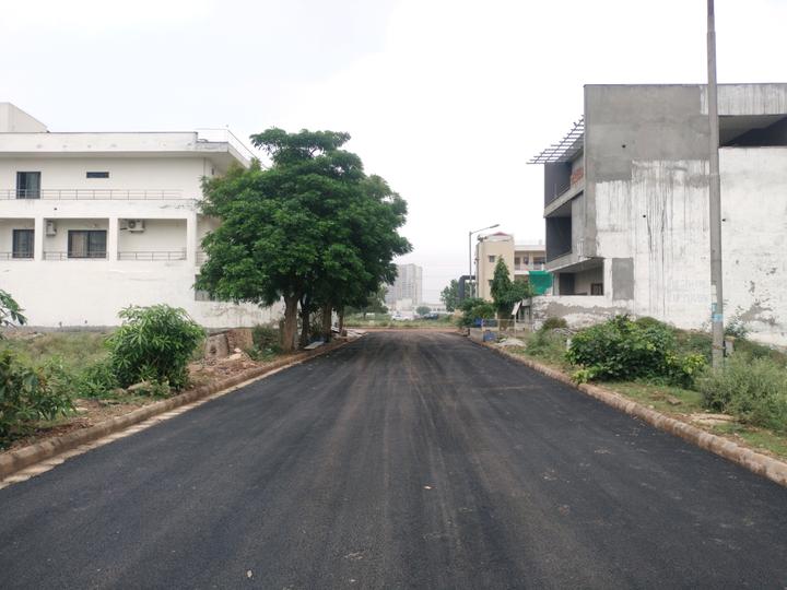 Sector 76 Main Image 1