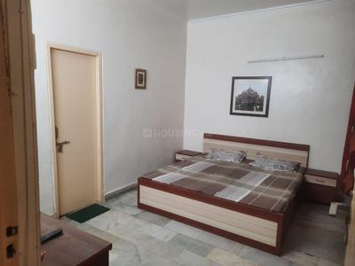 Hall Image of 1700 Sq.ft 3 BHK Apartment / Flat for sale in Shipra Suncity, Indirapuram Ghaziabad for Rs. 16500000