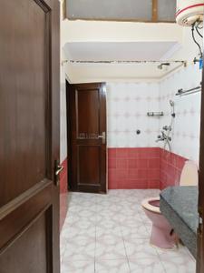 Image of 1500 Sq.ft 2 BHK Builder Floor for rent in Sector 41, Noida for Rs. 32000