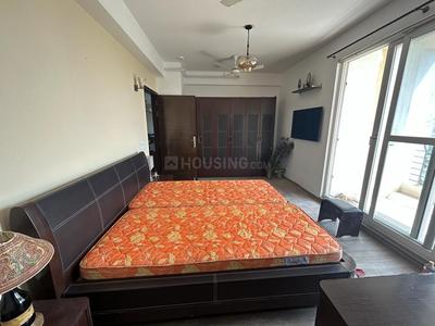 Bedroom Image of 2075 Sq.ft 3 BHK Apartment / Flat for rent in ABA Cleo County, Sector 121 Noida for Rs. 85000
