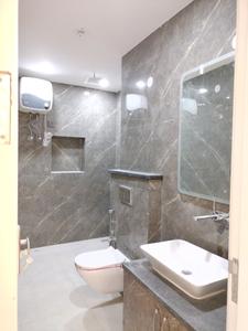 Common Bathroom Image of 1900 Sq.ft 3 BHK Builder Floor for sale in Surya Lavish Floor, Sector 8 Dwarka New Delhi for Rs. 31000000