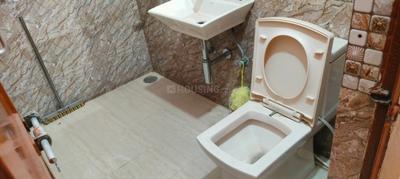 Bathroom Image of 1050 Sq.ft 2 BHK Apartment / Flat for sale in Sitaram Apartment, Patparganj New Delhi for Rs. 20000000