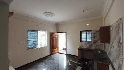 Living Room Image of 950 Sq.ft 2 BHK Builder Floor for rent in Mahadevapura Bengaluru for Rs. 36000