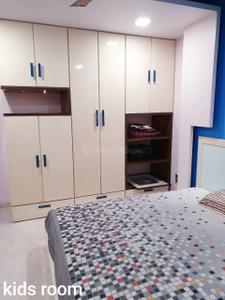 Bedroom Image of 1750 Sq.ft 4 BHK Apartment / Flat for sale in Dev Arti Building, Mahim Mumbai for Rs. 79000000