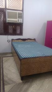 Bedroom Image of 800 Sq.ft 2 BHK Builder Floor for rent in Sector 17 Rohini New Delhi for Rs. 26000