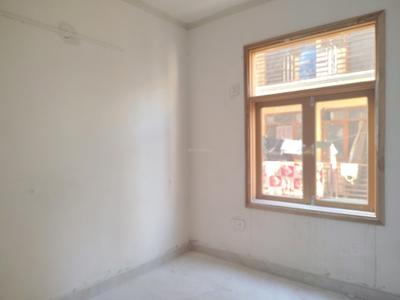 Bedroom Image of 700 Sq.ft 2 BHK Apartment / Flat for sale in Sangam Vihar New Delhi for Rs. 4000000