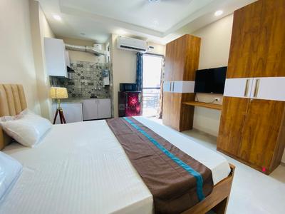 Bedroom Image of 580 Sq.ft 1 RK Builder Floor for rent in South City Floors 1, Sector 41 Gurgaon for Rs. 21000